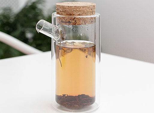 Ora Teapot and Tea Cup Set