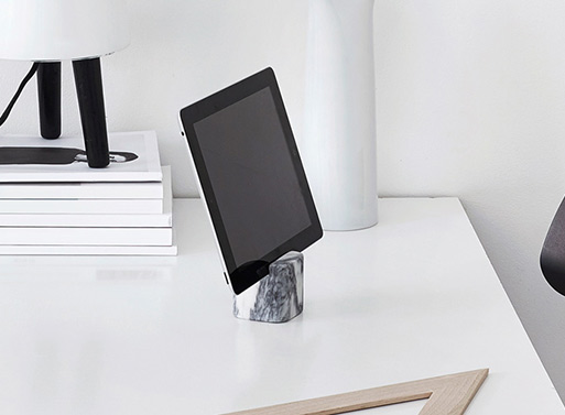 Blok Marble Tablet Stand