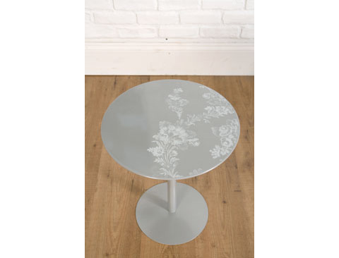 Faded Bouquet Printed Table