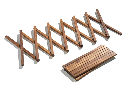 Concertina Wood Trivet