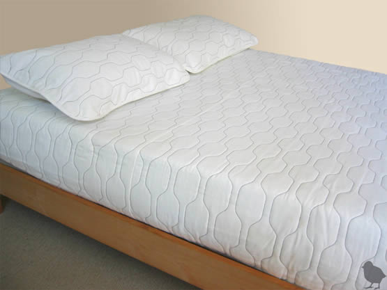 FOLD Honeycomb bedspread