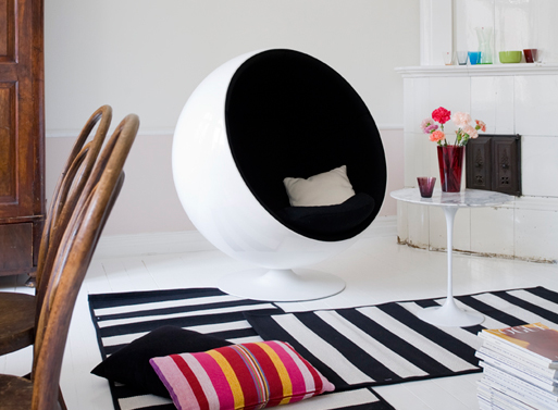 Giveaway: Authentic Eero Aarnio Ball Chair
