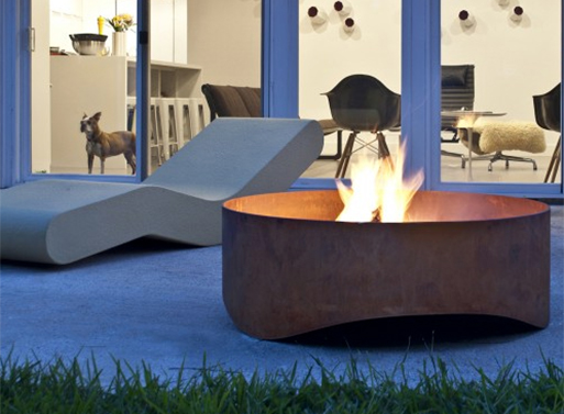 Plodes Wave Outdoor Fire Pit