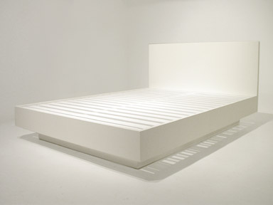 bauhaus bed, plinth base