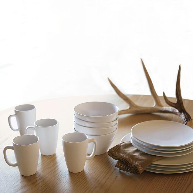 simple dinnerware