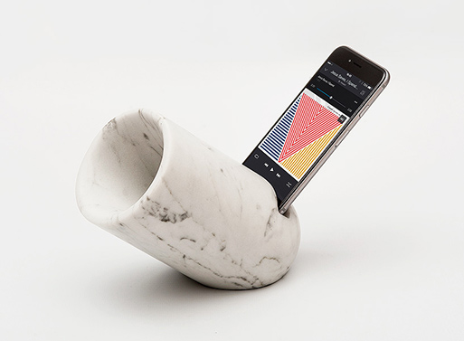 Ovo iPhone amplifier