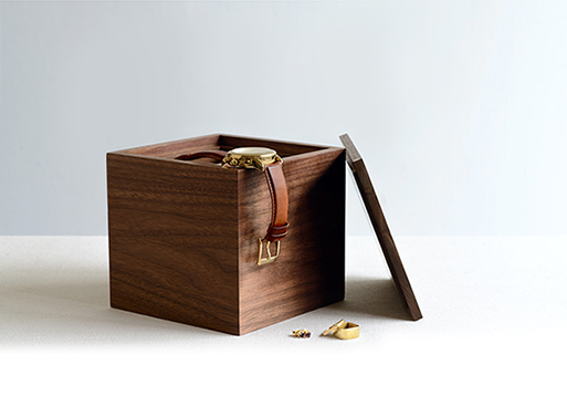 Walnut Jewelry Box plus $100 GC to KM